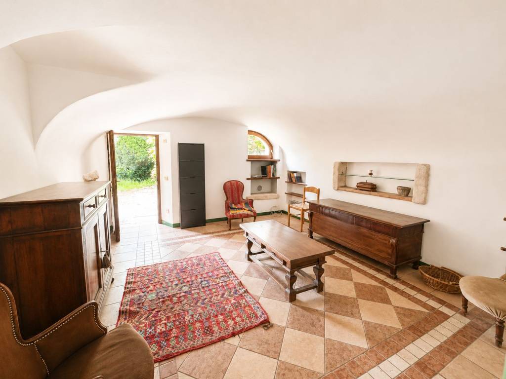 casa indipendente in vendita a Grezzana