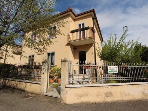 casa indipendente in vendita a Grezzana