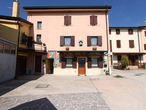 appartamento in vendita a Grezzana in zona Rosaro