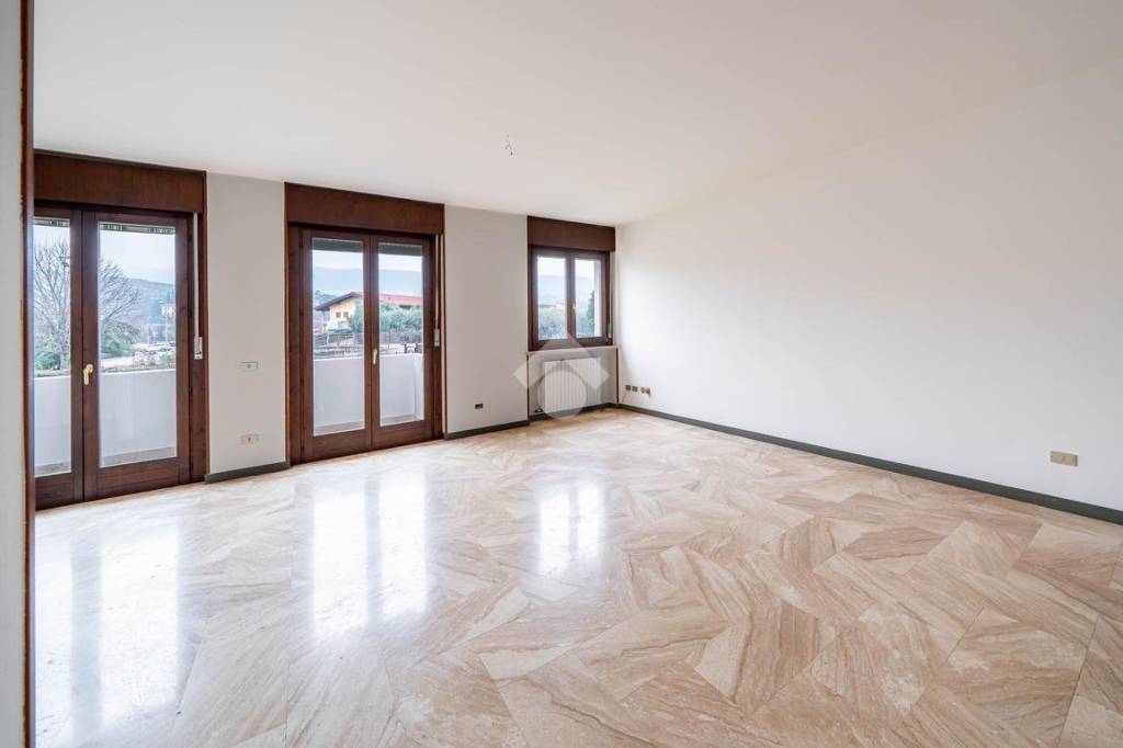 appartamento in vendita a Grezzana