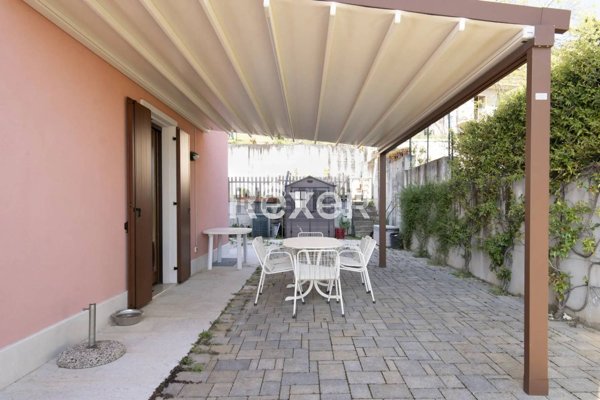 casa indipendente in vendita a Grezzana
