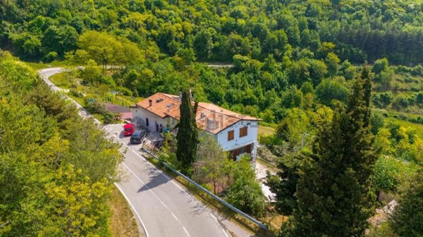 appartamento in vendita a Grezzana in zona Rosaro