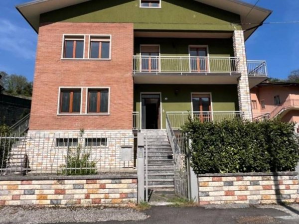 casa indipendente in vendita a Grezzana in zona Stallavena