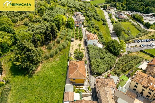 casa indipendente in vendita a Grezzana in zona Romagnano