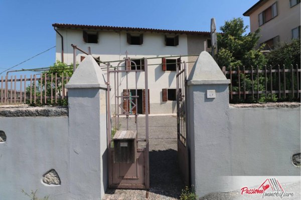 casa indipendente in vendita a Grezzana in zona Azzago