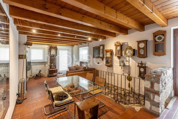 casa indipendente in vendita a Grezzana