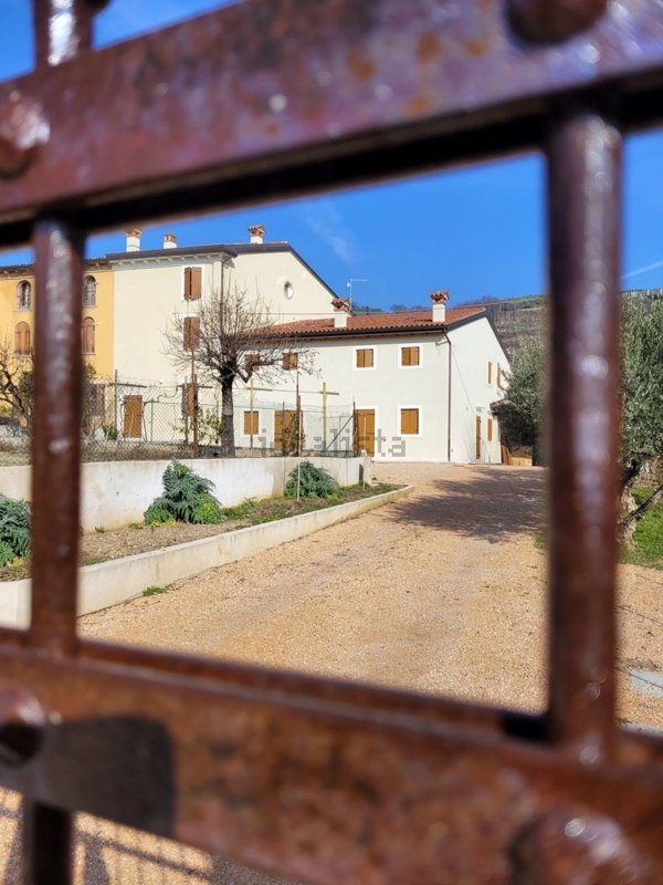 casale in vendita ad Illasi