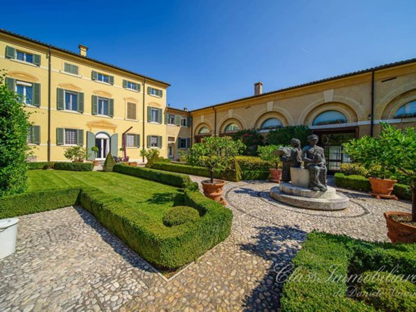 villa in vendita ad Illasi