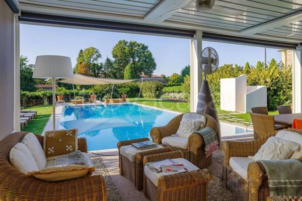 villa in vendita ad Illasi