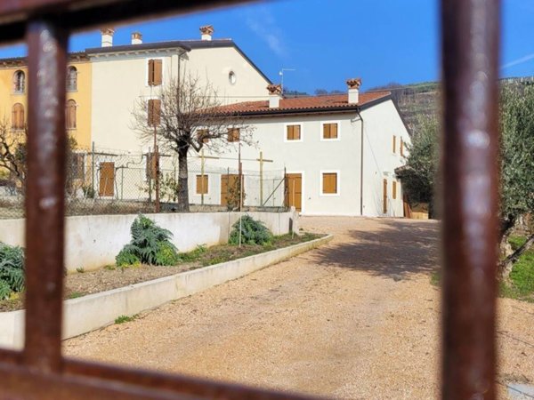 casa indipendente in vendita ad Illasi