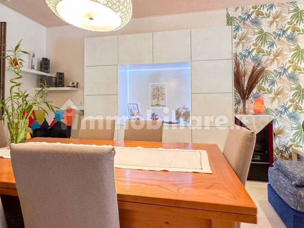 casa indipendente in vendita ad Illasi in zona Cellore