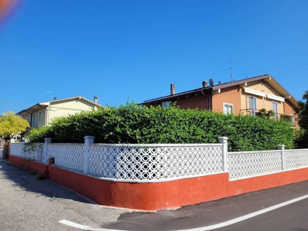 casa indipendente in vendita ad Illasi in zona Cellore