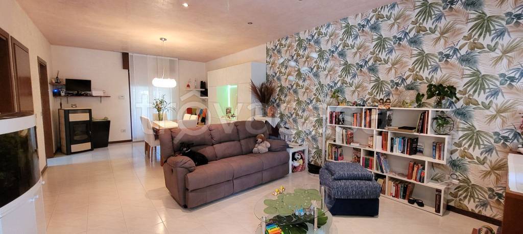 casa indipendente in vendita ad Illasi in zona Cellore