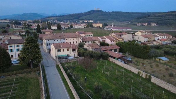 quadrivano in vendita ad Illasi