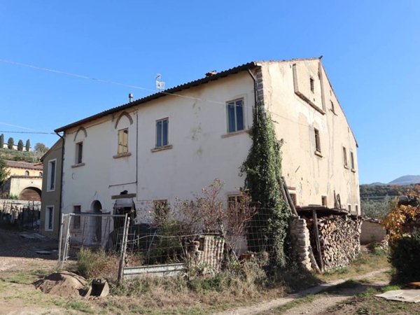 casa indipendente in vendita ad Illasi in zona Cellore