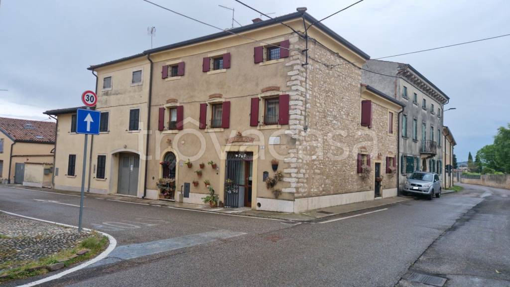 casa indipendente in vendita ad Illasi