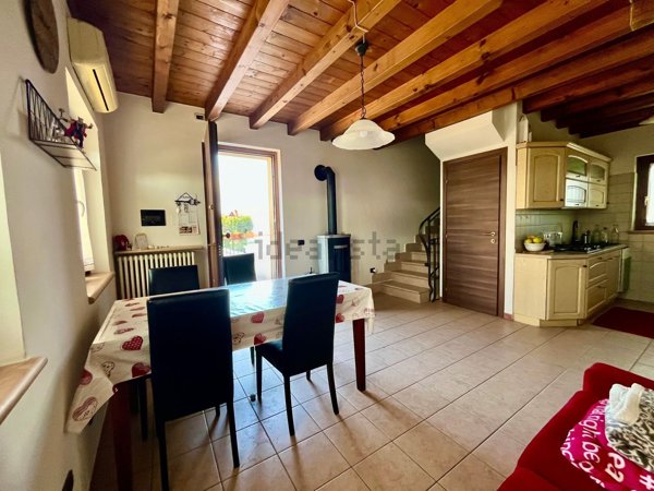 casa indipendente in vendita ad Illasi in zona Cellore