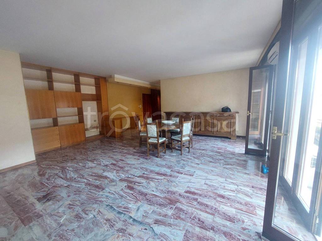 appartamento in vendita ad Isola della Scala in zona Pellegrina