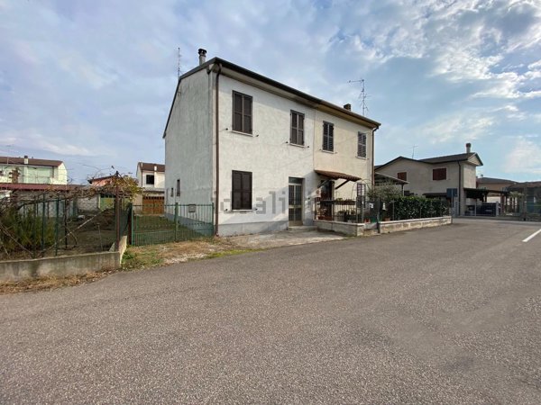 casa indipendente in vendita ad Isola della Scala