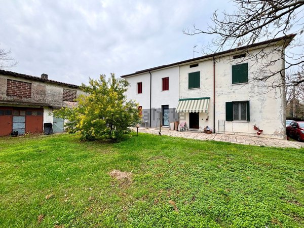 casa indipendente in vendita ad Isola della Scala