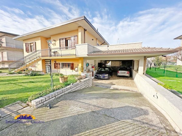 casa indipendente in vendita ad Isola della Scala