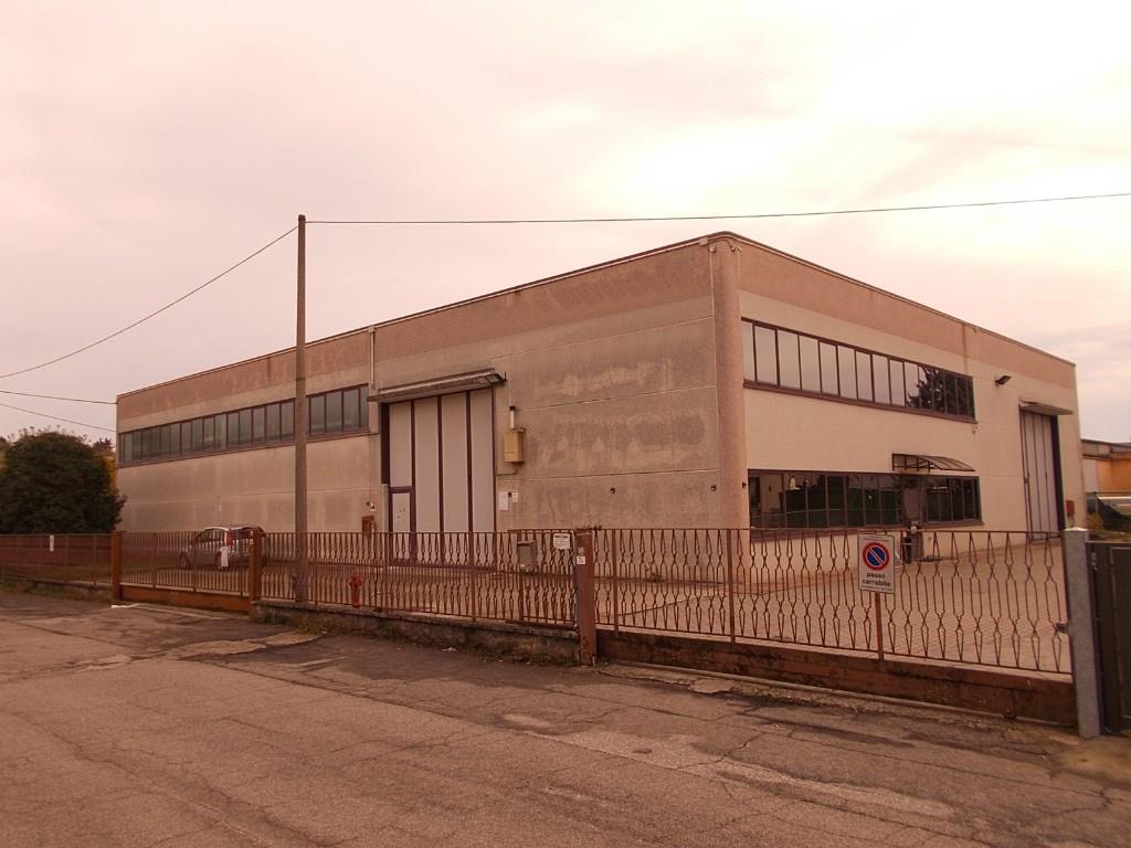 locale commerciale in vendita ad Isola della Scala