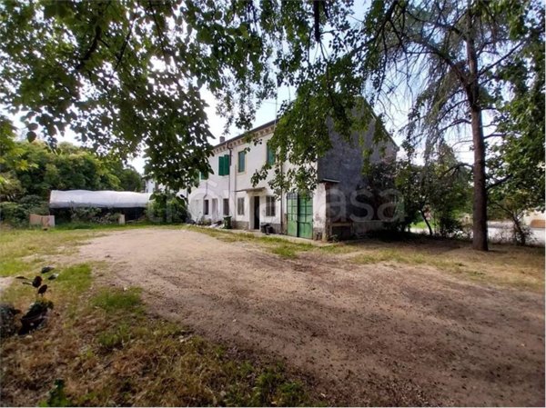 casa indipendente in vendita ad Isola della Scala