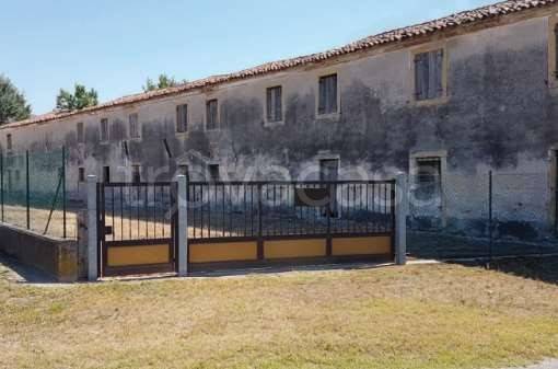 casale in vendita ad Isola della Scala