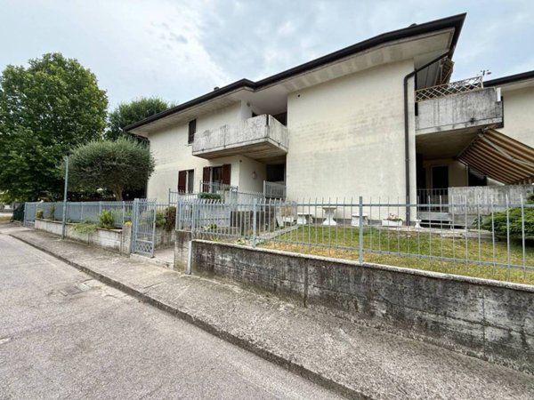 appartamento in vendita ad Isola della Scala
