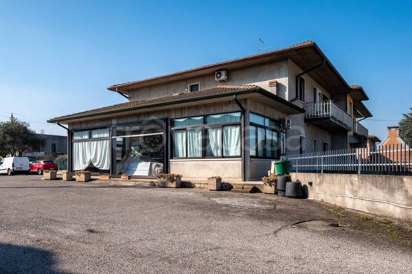 appartamento in vendita ad Isola della Scala