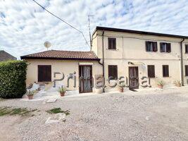 casa indipendente in vendita ad Isola della Scala in zona Pellegrina