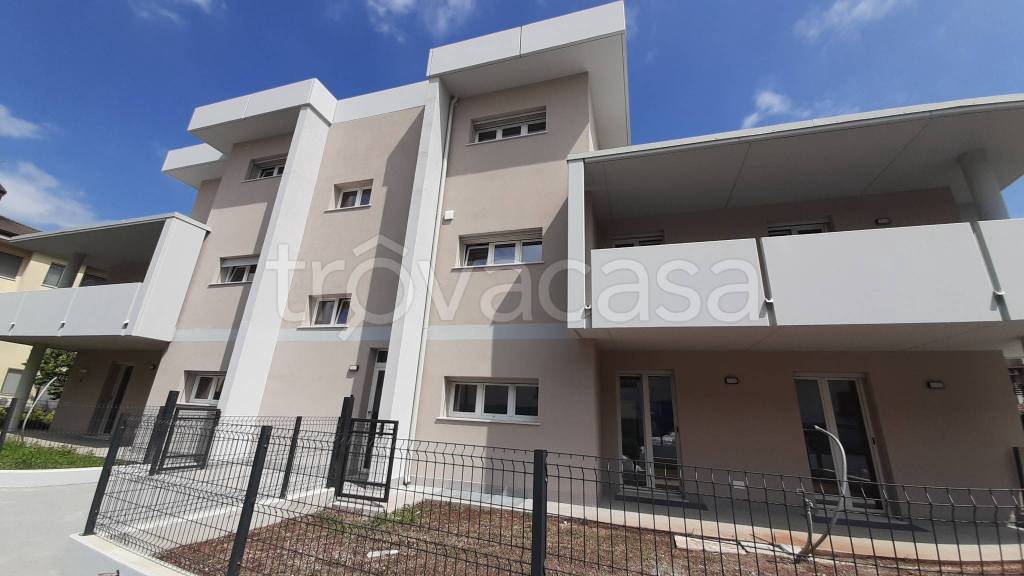 appartamento in vendita ad Isola della Scala