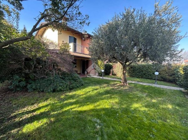 casa indipendente in vendita ad Isola della Scala