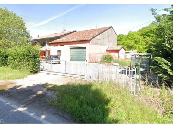 casa indipendente in vendita ad Isola della Scala in zona Pellegrina