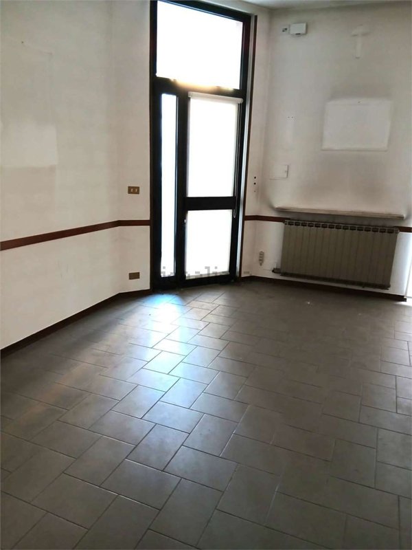 locale commerciale in vendita ad Isola della Scala