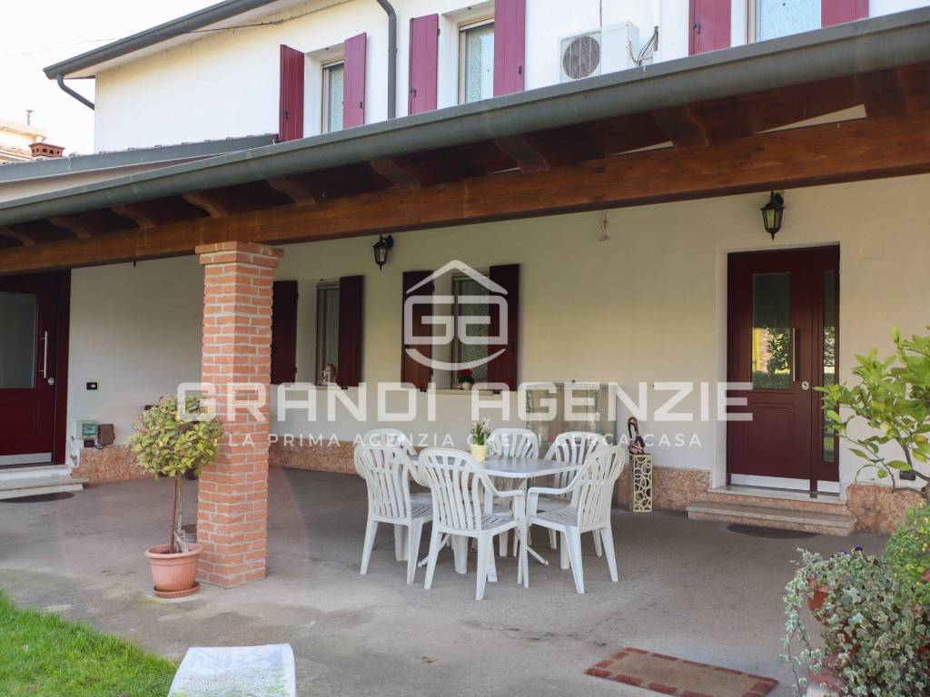casa indipendente in vendita ad Isola della Scala