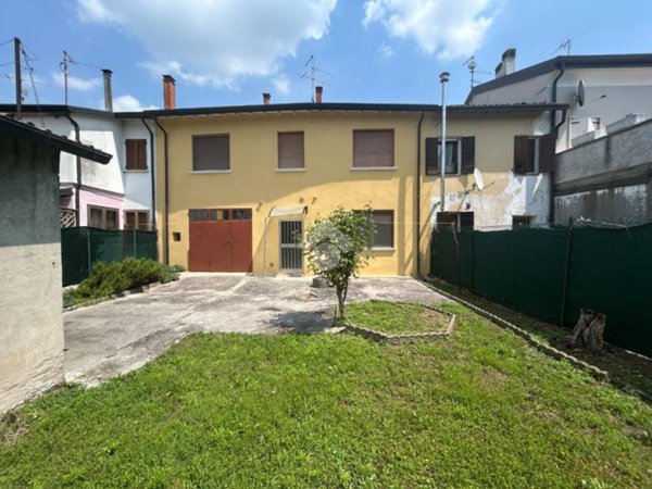 casa indipendente in vendita ad Isola della Scala