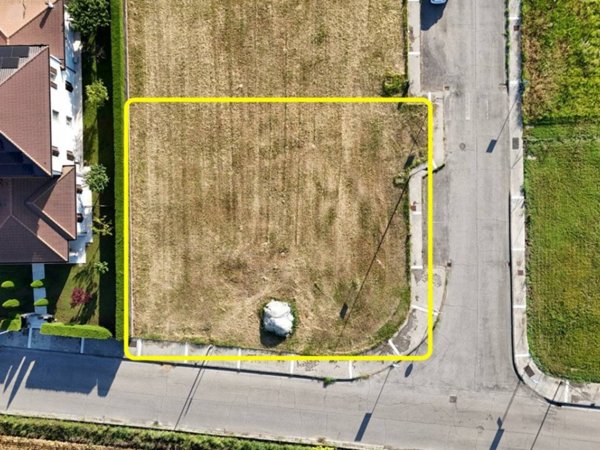 terreno agricolo in vendita ad Isola della Scala in zona Tarmassia