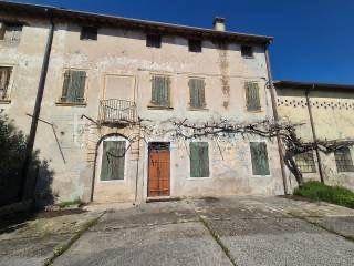 casa indipendente in vendita ad Isola della Scala in zona Caselle