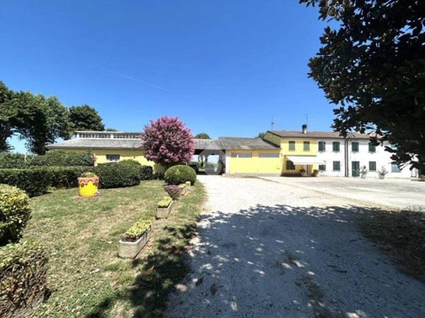 casa indipendente in vendita ad Isola della Scala