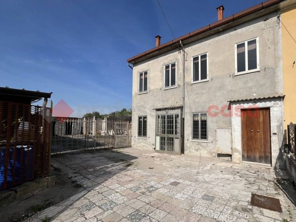casa indipendente in vendita ad Isola della Scala