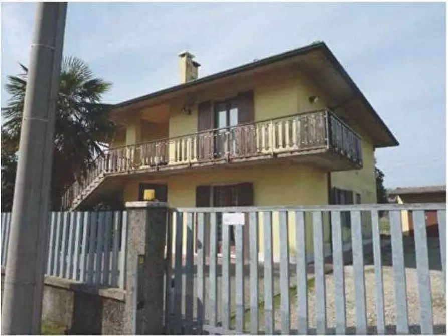 casa indipendente in vendita ad Isola Rizza