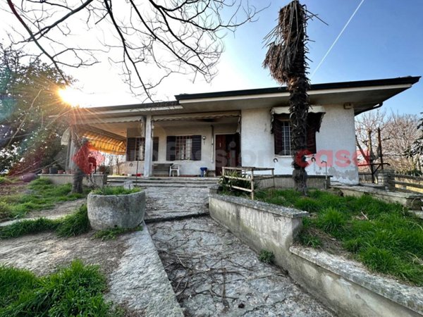 casa indipendente in vendita ad Isola Rizza