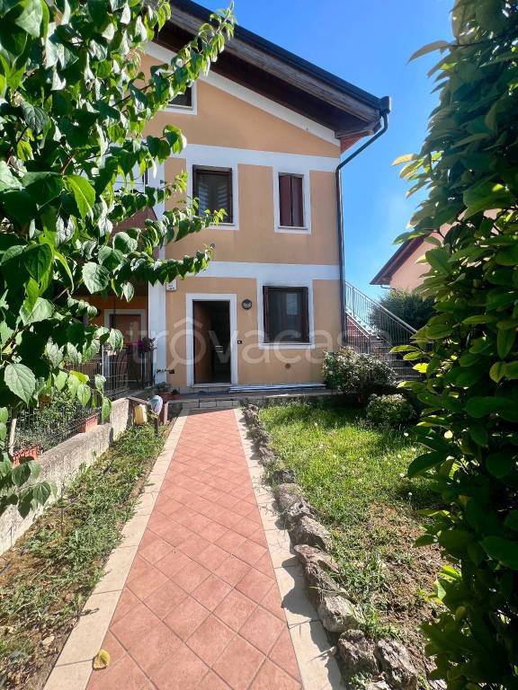 appartamento in vendita ad Isola Rizza