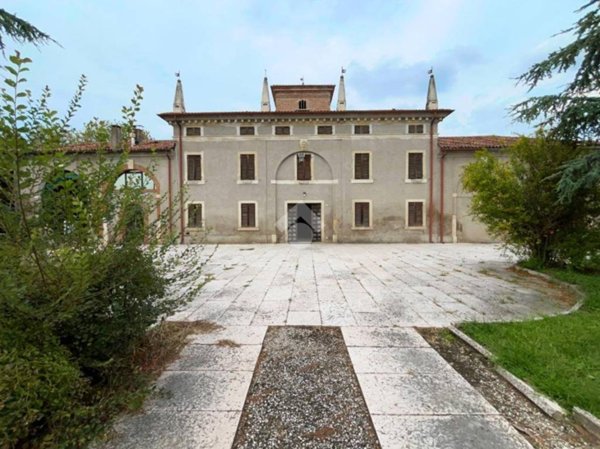 casa indipendente in vendita ad Isola Rizza