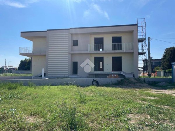 appartamento in vendita ad Isola Rizza