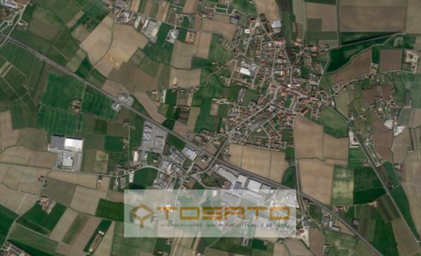 terreno edificabile in vendita ad Isola Rizza