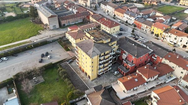 appartamento in vendita ad Isola Rizza