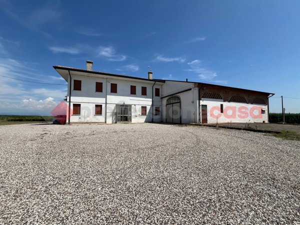 casa indipendente in vendita ad Isola Rizza