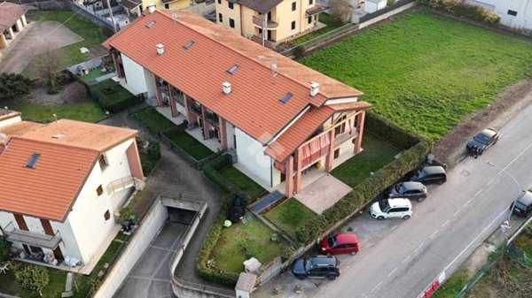 appartamento in vendita ad Isola Rizza